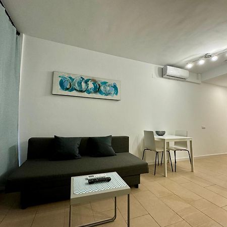 Moderno Apartamento Con Parking,Tarrassa, Barcelona Terrassa Exterior foto
