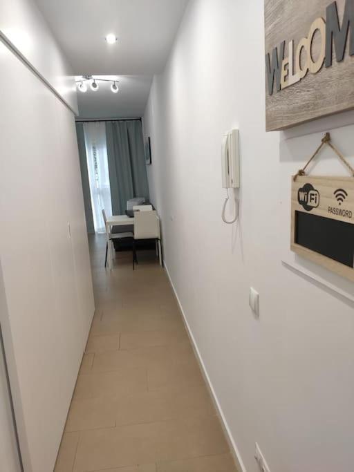 Moderno Apartamento Con Parking,Tarrassa, Barcelona Terrassa Exterior foto