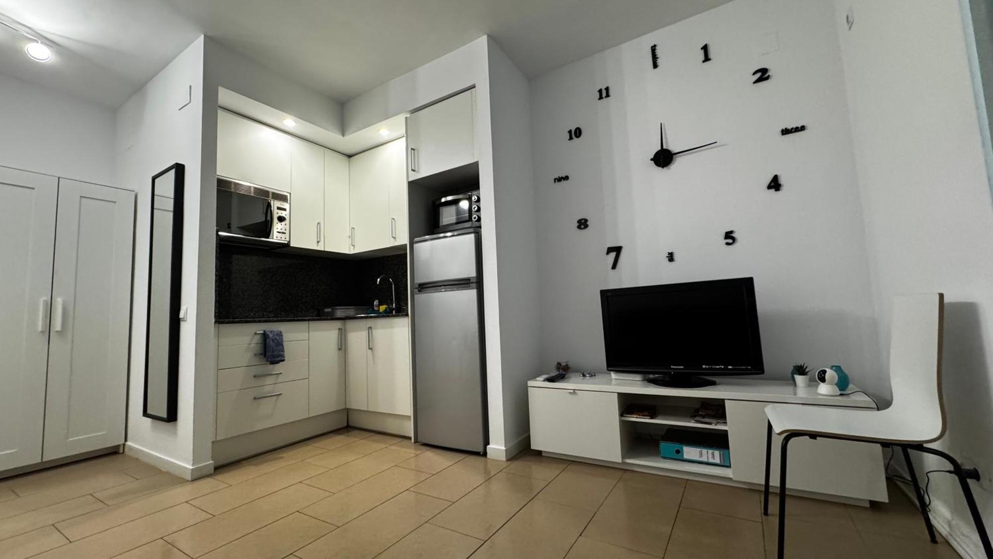 Moderno Apartamento Con Parking,Tarrassa, Barcelona Terrassa Exterior foto